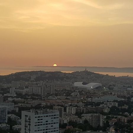 Superbe Appartement 2 Chambres Avec Vue Sur La Mer Et La Montagne Marseille Eksteriør billede