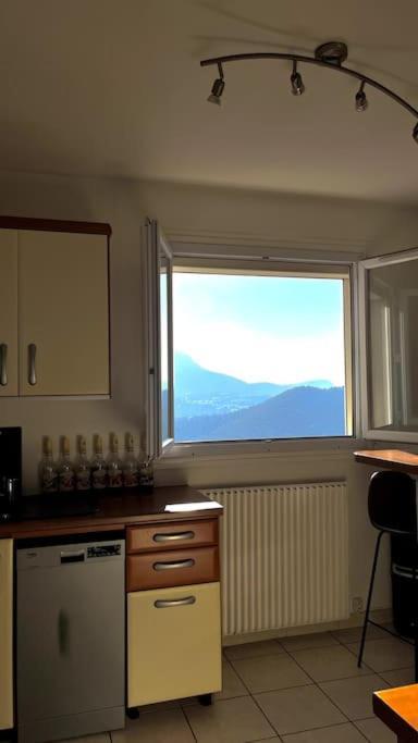 Superbe Appartement 2 Chambres Avec Vue Sur La Mer Et La Montagne Marseille Eksteriør billede